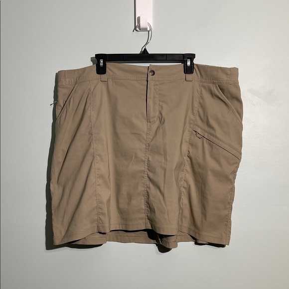 Duluth Trading Co Tan Dry On The Fly Skort Women’s Size 24 Nylon Stretch Skirt - Picture 1 of 13